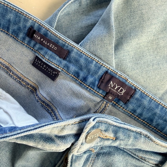 NYDJ Classic Light Blue Jeans - Picture 3 of 5